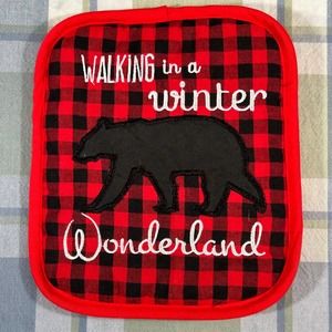 Tramar Walking in A Winter Wonderland Pot Holder Bear Red Plaid 8.5" x 7"